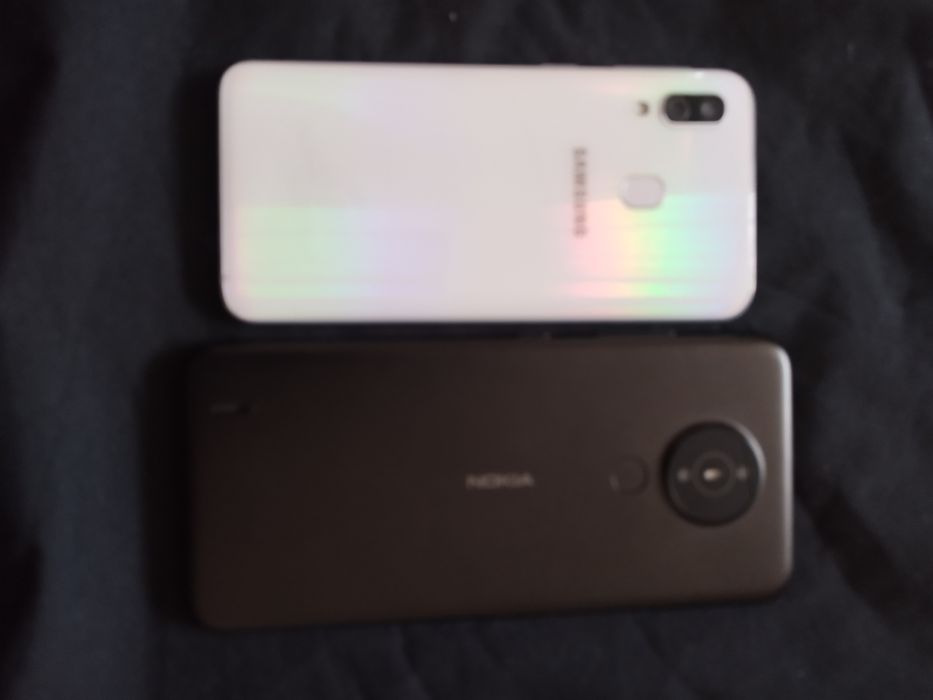 Телефоните стават