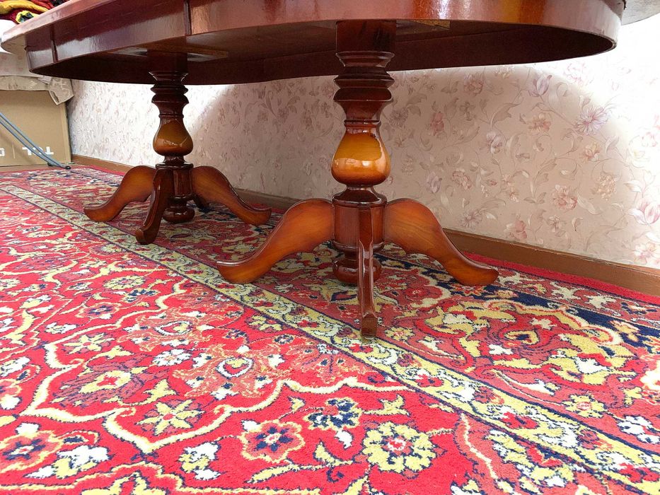 Новый большой журнальный–обеденный стол для гостиной