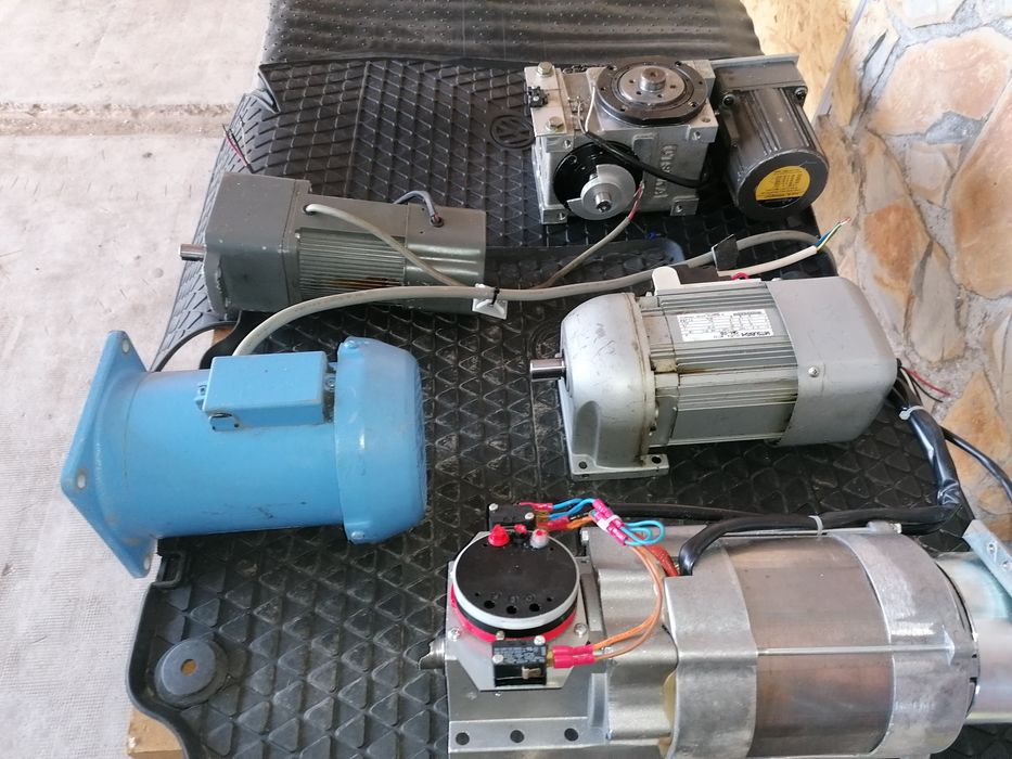 Motor          reductor         trifazic