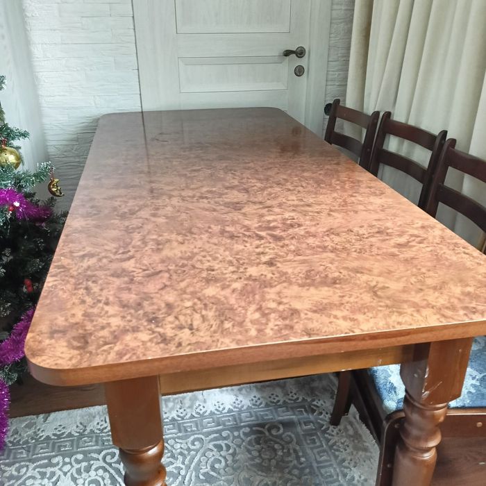 Стол для зала длина 2.5 м.