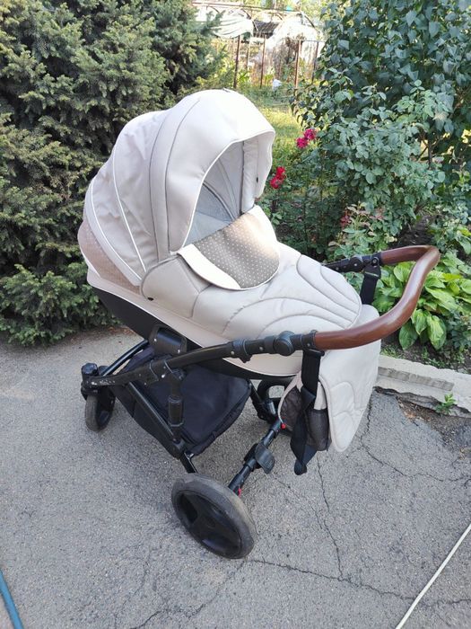 Коляска детская всесезонная