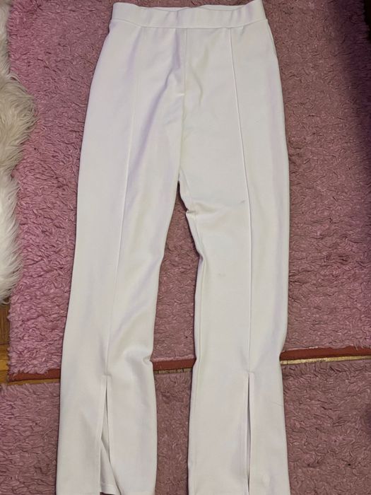 Бял официален панталон
