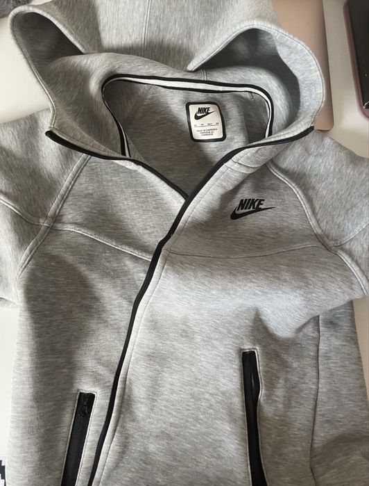 Дамско горнище Nike tech fleece