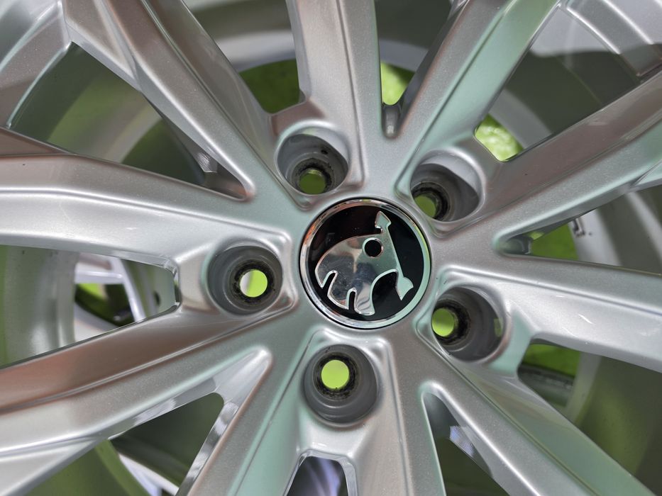 17 5x112 Skoda Octavia Superb лети джанти 5х112 шкода