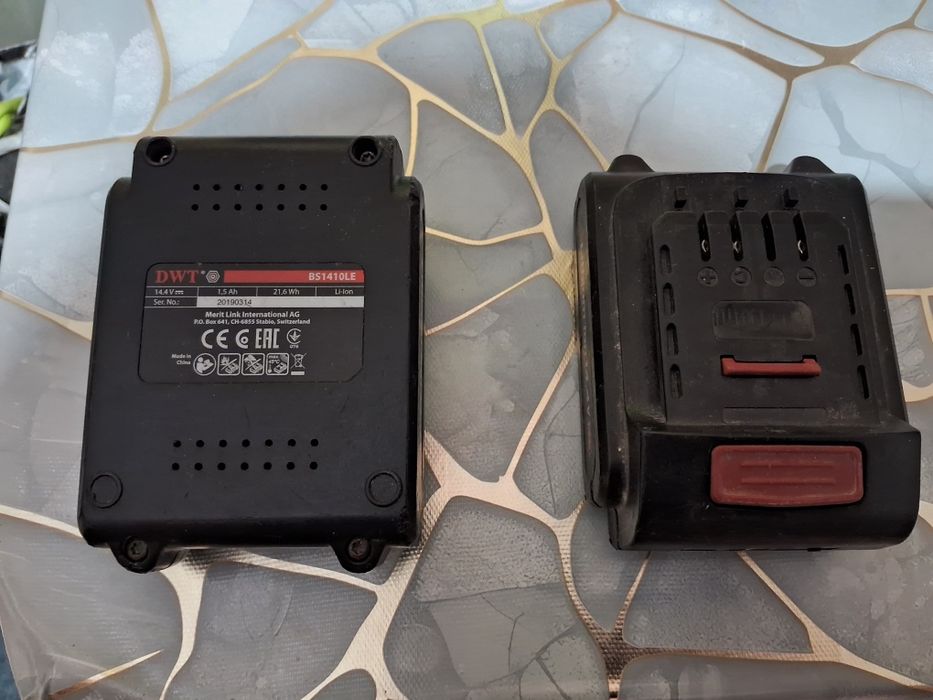 Аккумуляторы и зарядное DWT