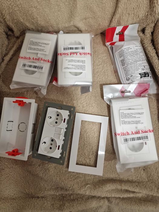 Двоен контак с 2 usb юсб  бутон за включване и конзолна кутия комплект