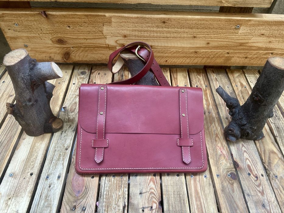 Geantă unicală piele handmade – p. bărbați cu atitudine + bonus Gratis