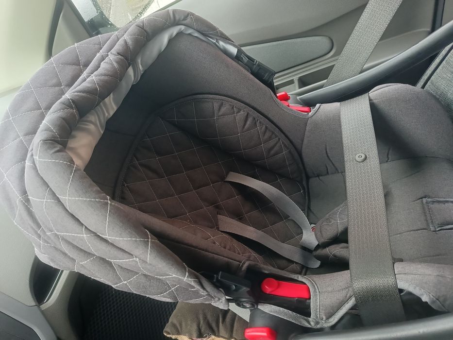 Продам автолюльку/автокресло