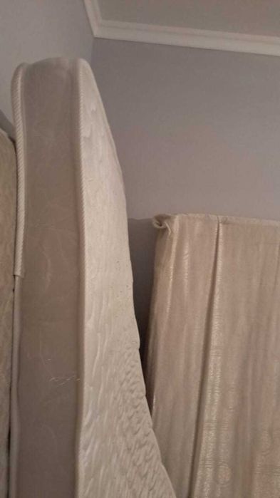 2 матраса б/у 1 из них требует химчистки