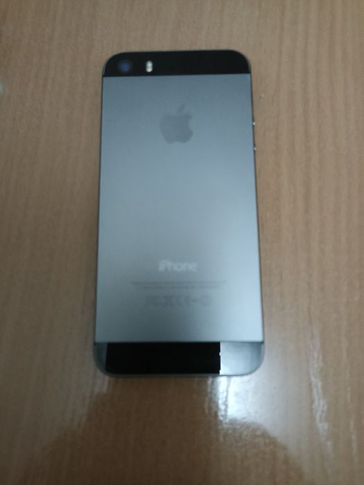 Продам Айфон 5sе 16гб.