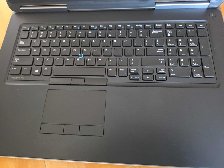 Dell Precision 7720 17.3’ UHD IPS/Intel® Xeon® CPU E3-1535M v6/Quadro P5000 16GB/64GB DDR5/1TB SSD/2TB HDD
