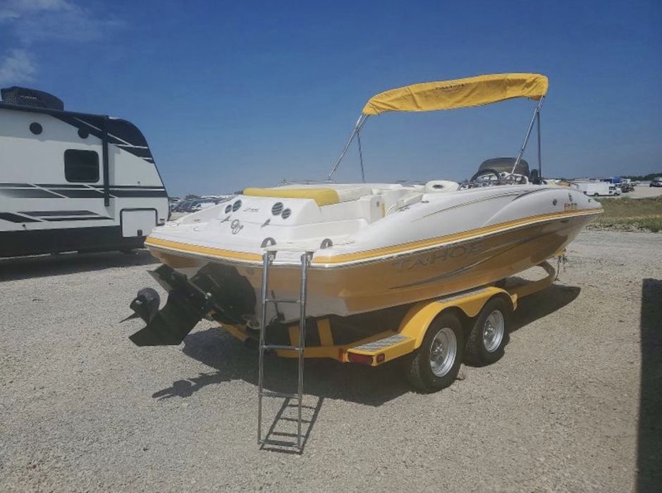 Катер Tahoe 2150