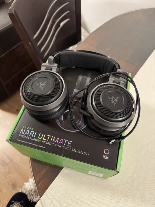 Слушалки Razer Navi Ultimate като НОВИ 100лв