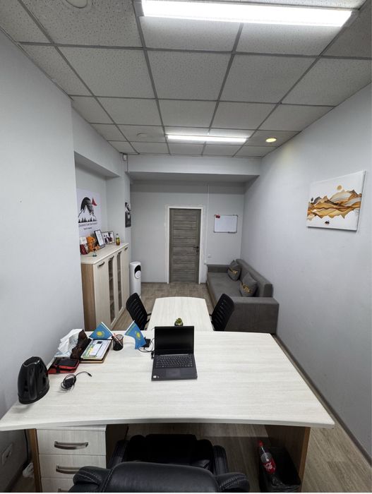 Офисный мебель продам