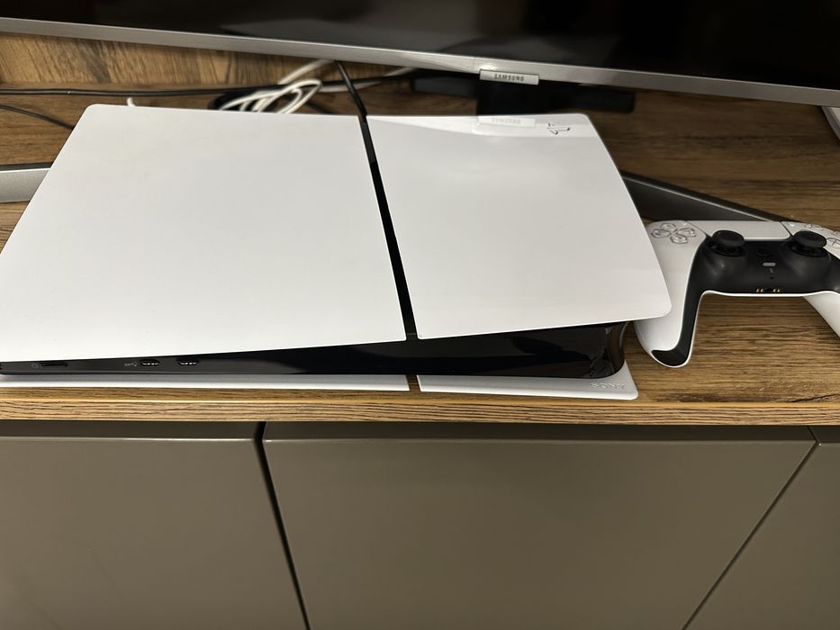 Play Station 5 Slim 1 TB