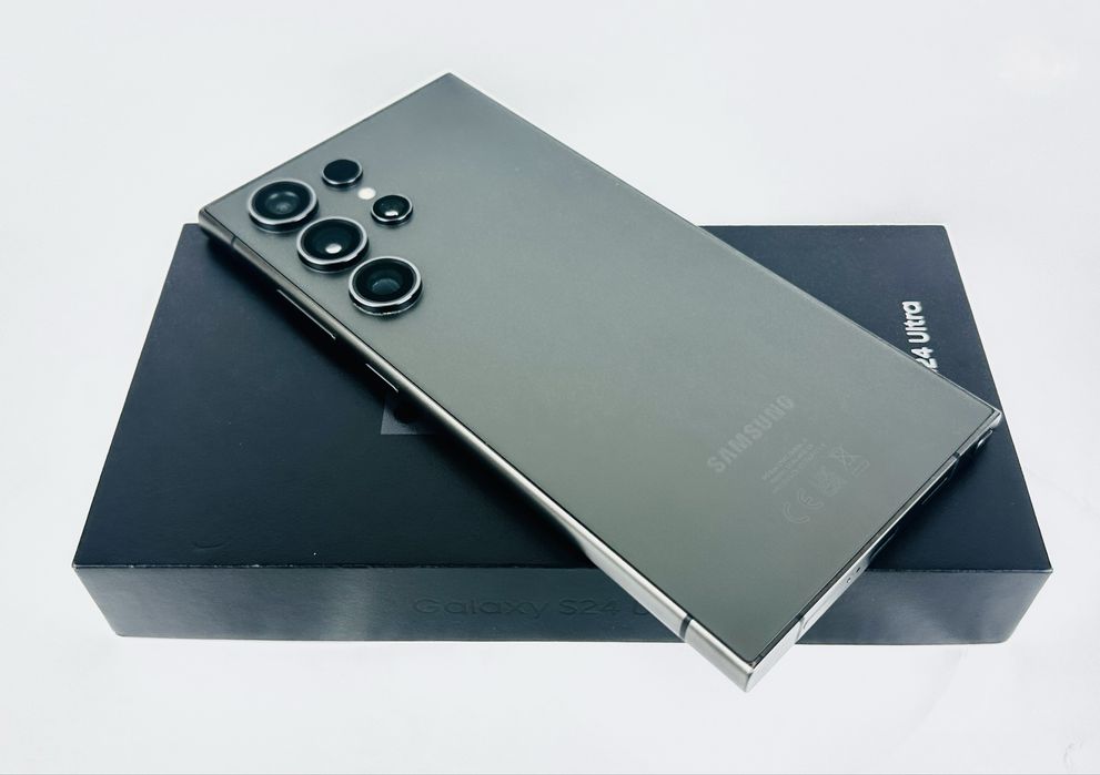 Samsung Galaxy S24 Ultra 5G 256GB 12RAM Black Отличен! Гаранция!