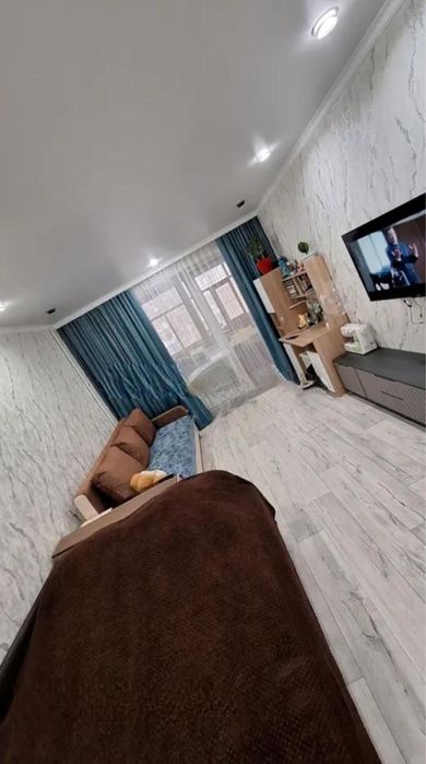 Продается 2-комнатная квартира в центре