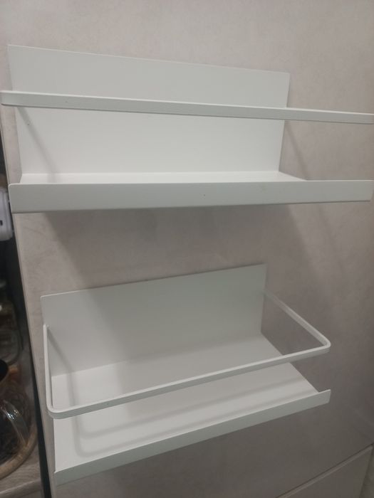 Магнитные полки для холодильника