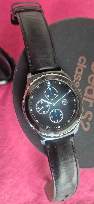 Samsung Gear S2 - смарт часовник