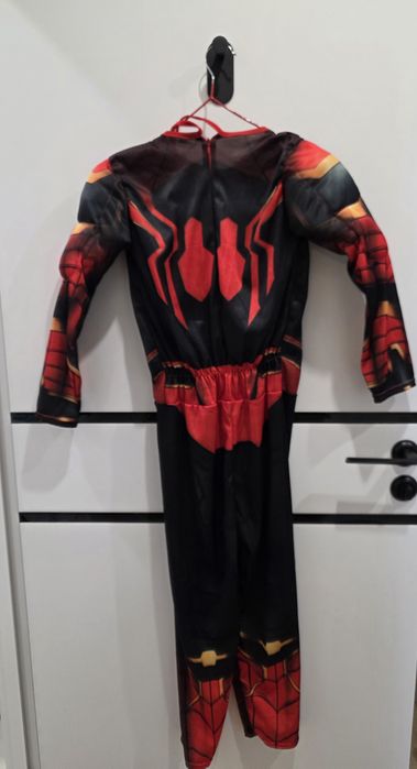 Костюм человека паука