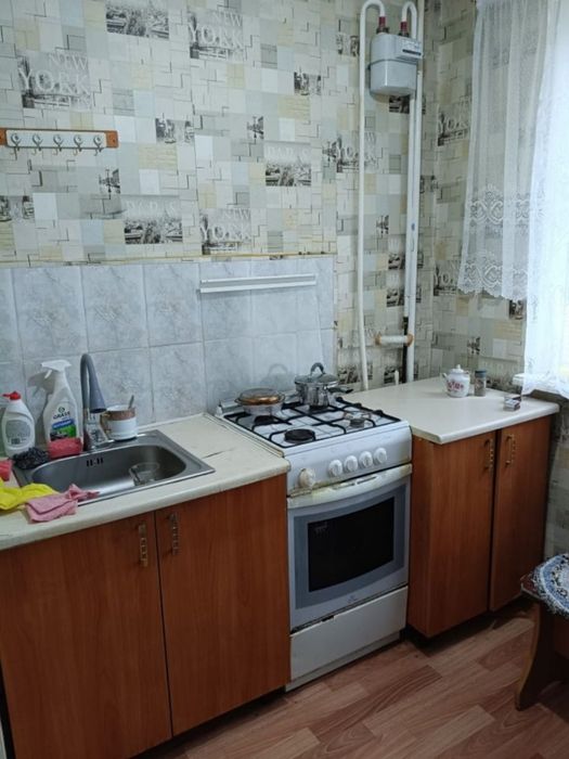Продам 2х р-н Достык молл, 2/5