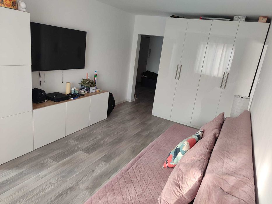 Apartament 4 camere, Crangasi, bloc 1984, et 2