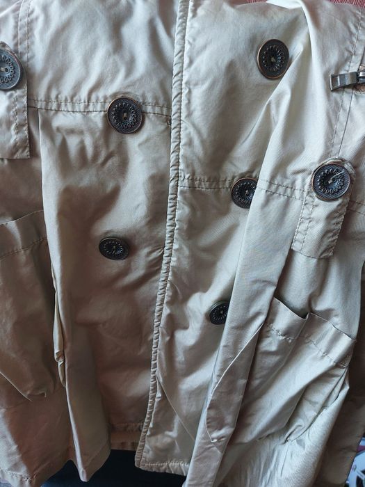 Яке за момиче есенно