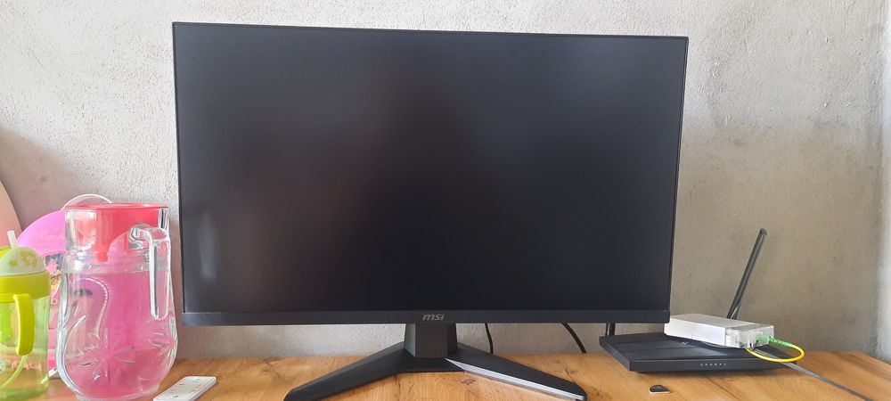 Kampyuter yengi holatda harakteri glavnida rasmda UPG dan oganman