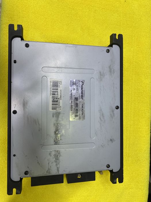 Pioneer 500w li usilitel b/u sotiladi