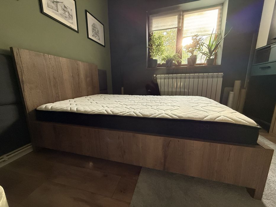 Vand pat de o persoana