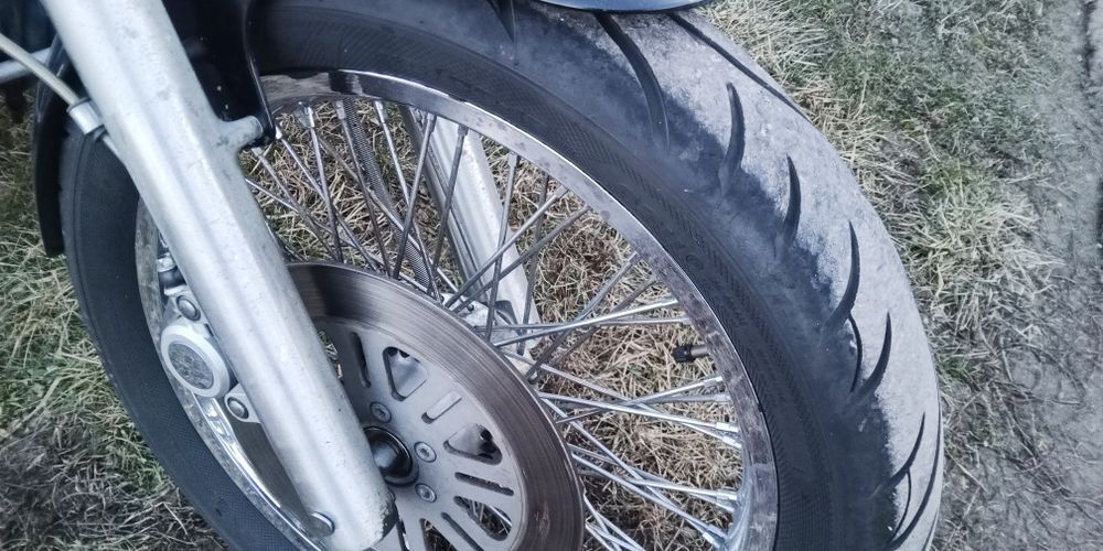 Suzuki vs 1400 Intruder