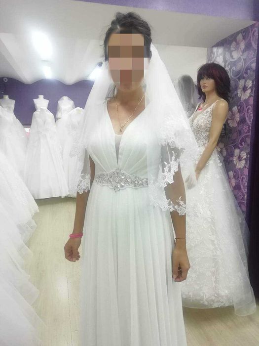 Сватбена рокля  и воал