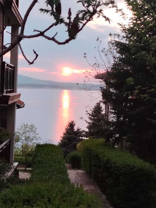 Дава се под наем Двустаен апартамент в Созопол - 60 кв.м за 59.67 € - Снимка #1