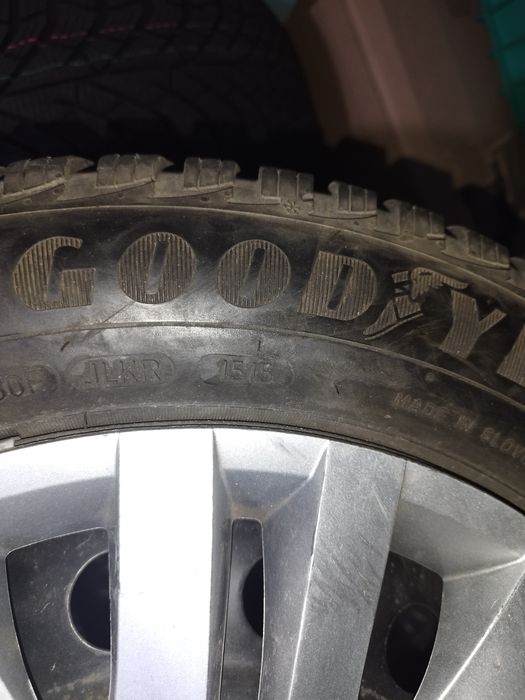 Зимни гуми четири броя 205/55/16