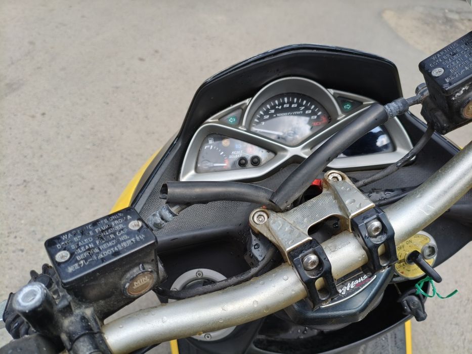 Продам мопед Yamaha majesty 155s