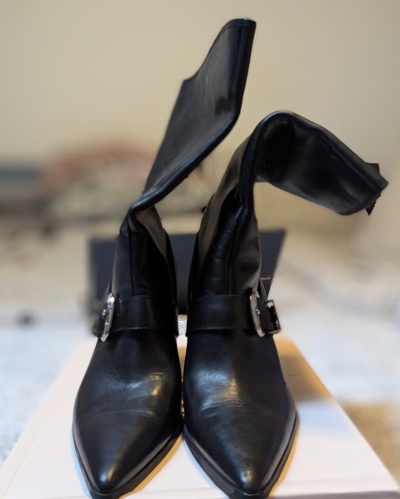 Cizme piele naturala, noi , Firma Zara nr 37Zara