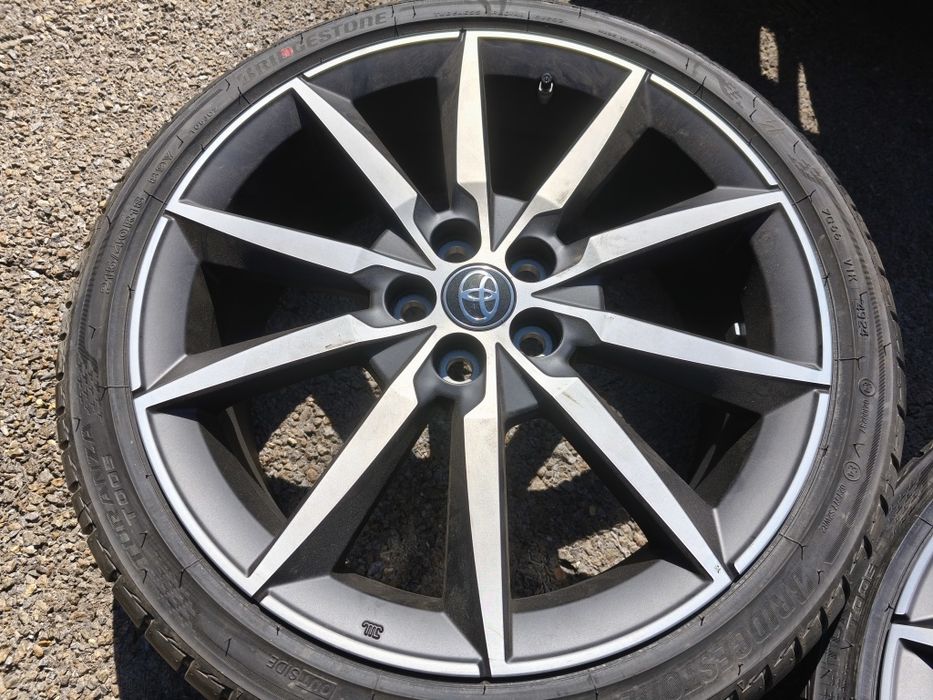 18" оригинални алуминиеви джанти за Toyota Yaris 19-2026г.