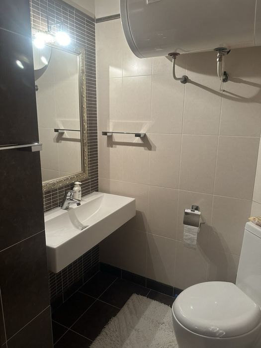 Луксозен тристаен апартамент в Благоевград