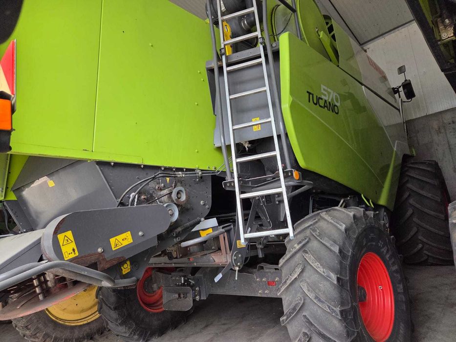 Claas Tucano 570