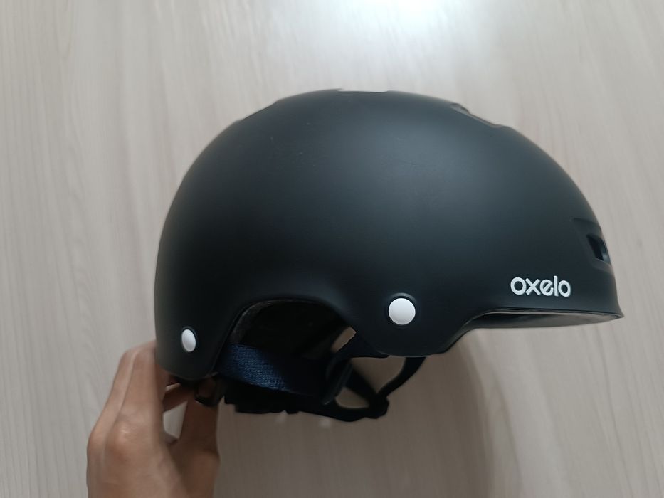 Велосипедный шлем oxelo