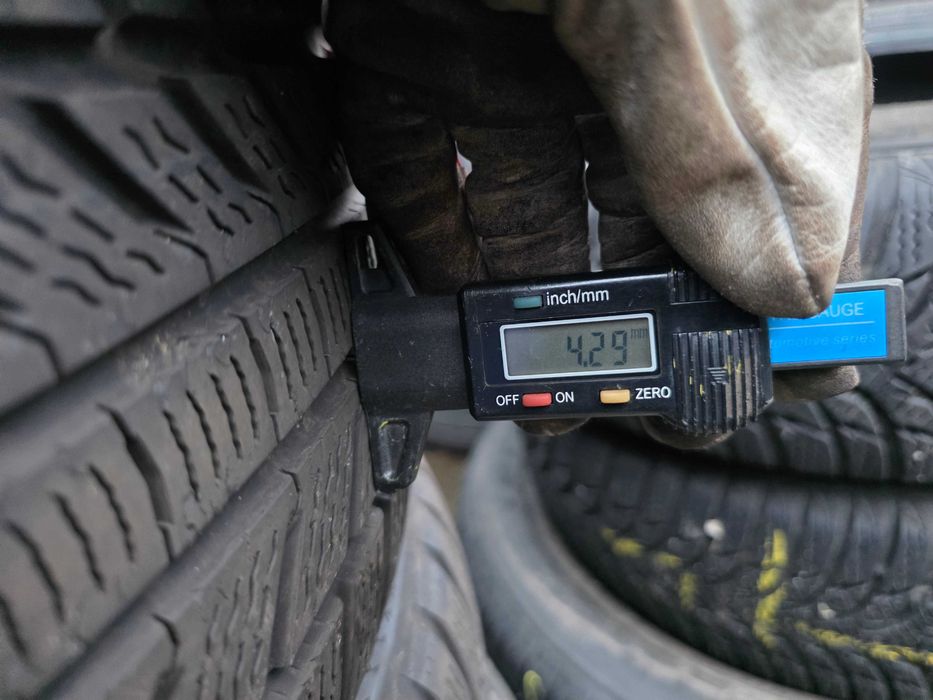 2бр Зимни гуми 225 45 18 - Contienental - DOT 2024