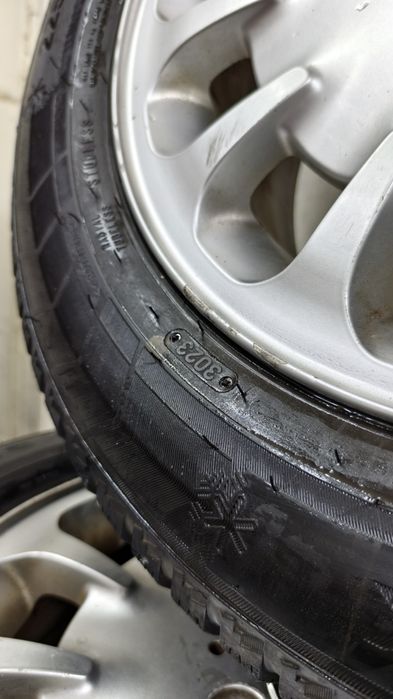 Резина с дисками на Мерседес