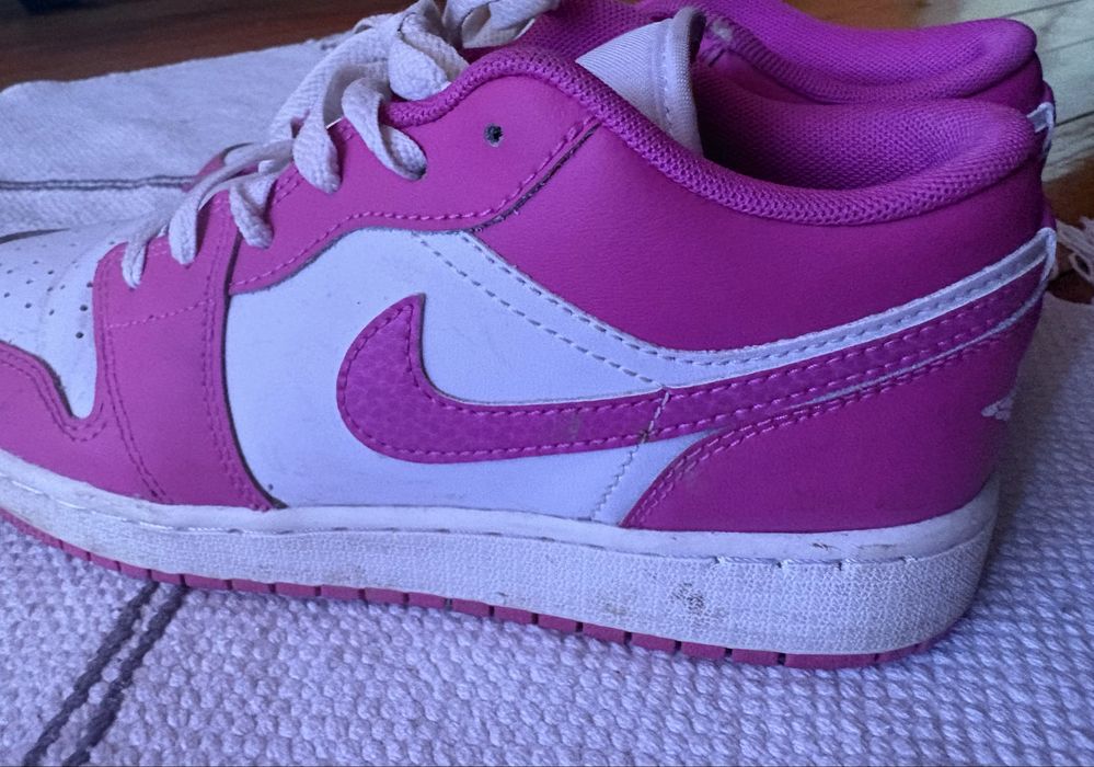 nike jordan обувки
