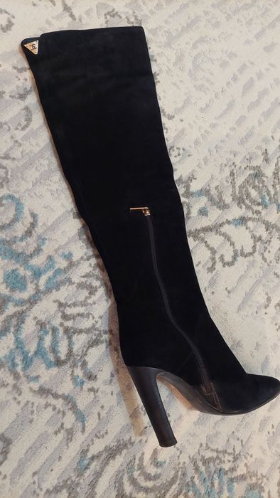 Продам осенние ботфорты от Basconi