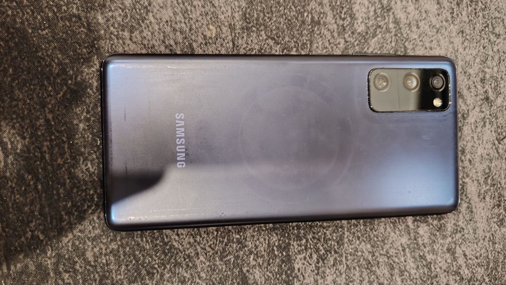 Продам Самсунг с20фе