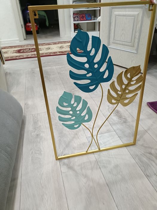 Продам картину с цветком