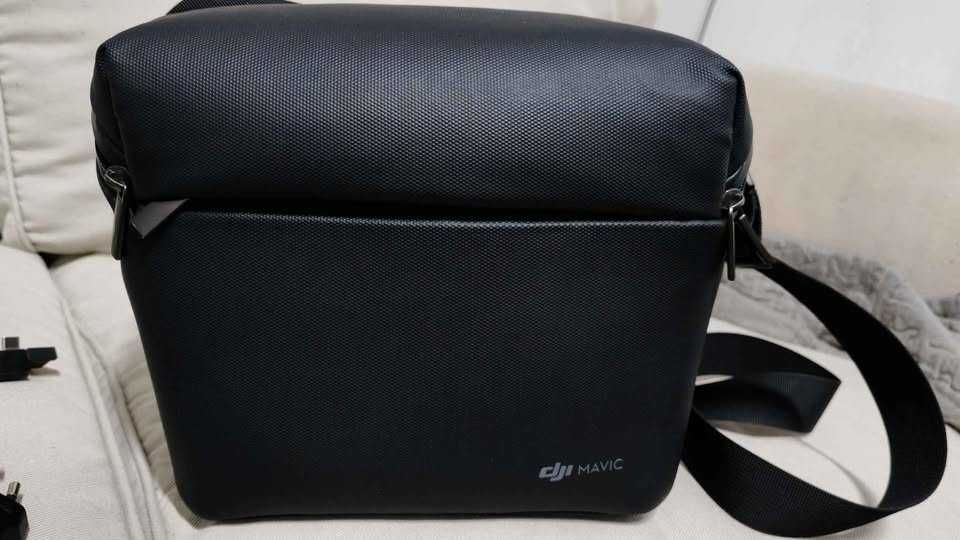 Drona DJI Mavic Air 2 Fly More Combo in stare foarte buna