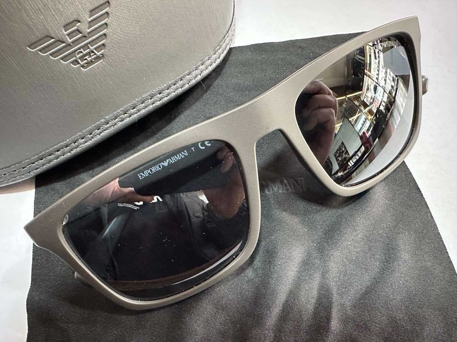 Мъжки слънчеви очила Emporio Armani EA4097