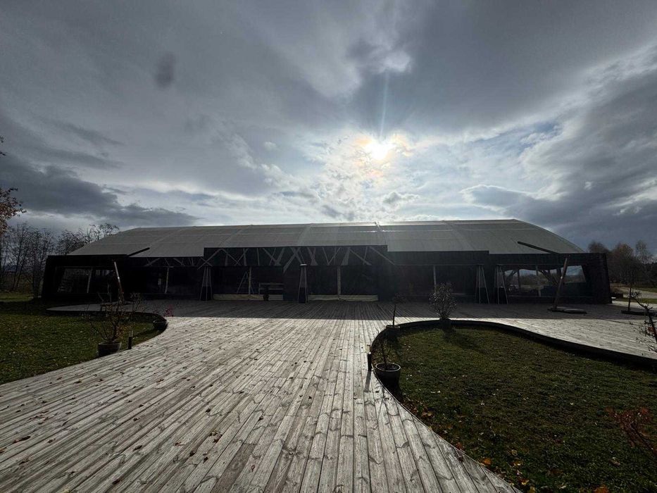 Vand Cort Evenimente Complet Utilat