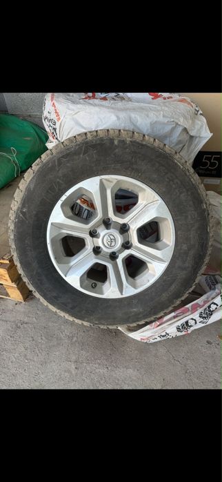 Шины 17 оригинал от Toyota 4Runner